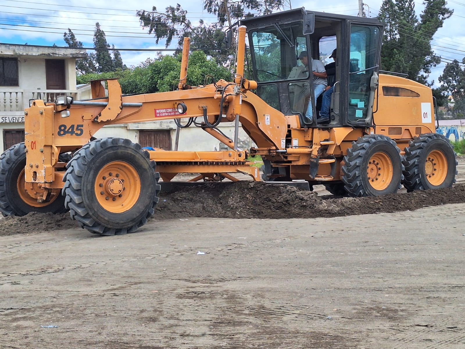 MANTENIMIENTO DE CANCHAS